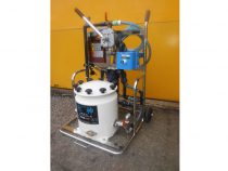 手動ﾎﾟﾝﾌﾟ式の浄水機