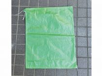 ゲリラ豪雨で即設置できて軽い　水止パネル